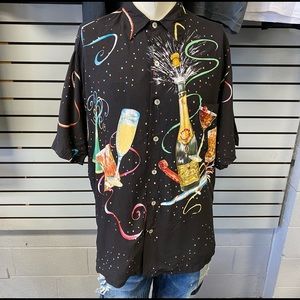 Tori Richard button up short sleeve size M